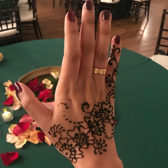 18K Gucci Gold Mystic Enamel Icon Blooms Ring - Picture 8 of 8